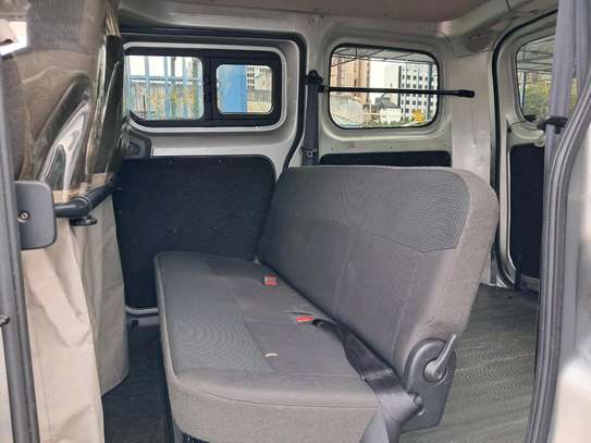 Nissan NV200 Silver 2018 image 6