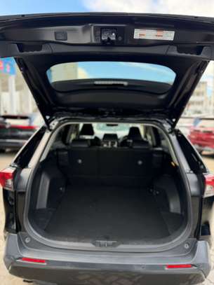 Toyota Rav4 image 2