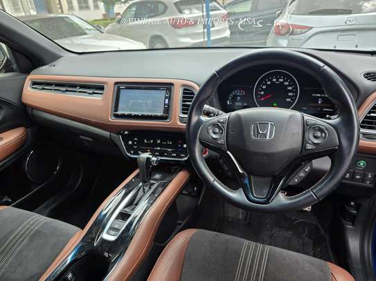 HONDA VEZEL HON HYBRID image 3