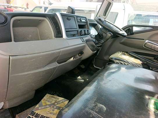 Mitsubishi canter 3tones image 5