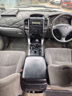 2003 LANDCRUISER PRADO MANUA 2700CC PETROL image 6