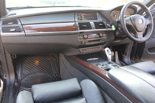 BMW X5 X35i E70 M Sport Sunroof Leather 2013 130,000 Kms image 4