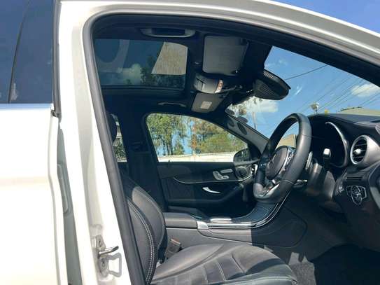 Mercedes Benz GLC 300 image 13