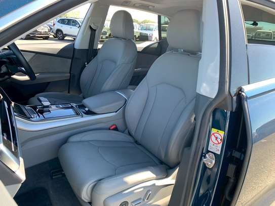 Audi Q8 Alloys, Leather, Sunroof 2019, 40,000 Kms image 5