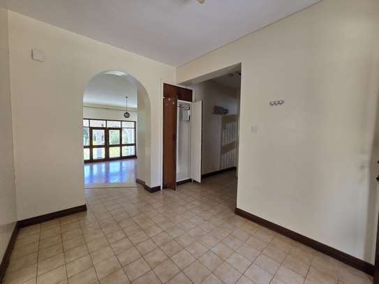 4-Bedroom House for Rent – Runda, Kiambu Rd | 3000 USD image 12