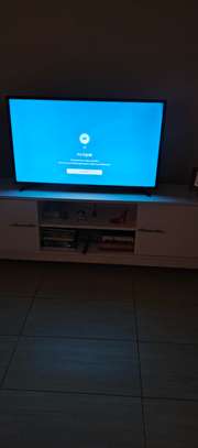 40 inch Samsung Tv image 2