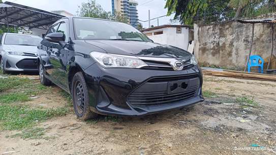 Toyota Corolla Axio Black 2018 2wd image 8