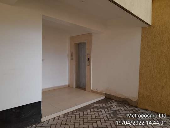 3 Bed Apartment with En Suite in Uthiru image 19