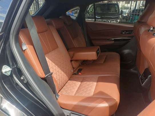 Toyota Harrier premium grade image 2