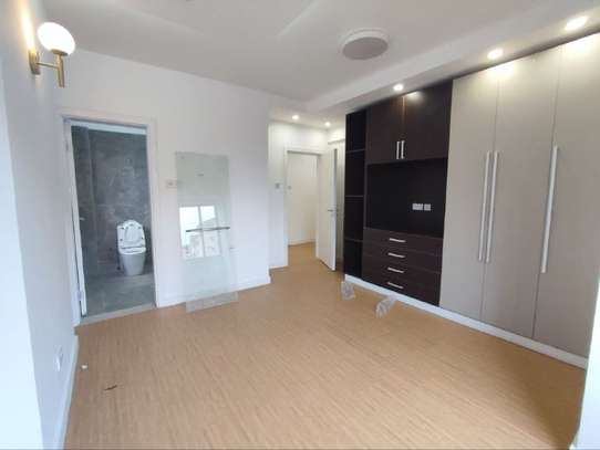 3 Bed Apartment with En Suite in Kilimani image 29