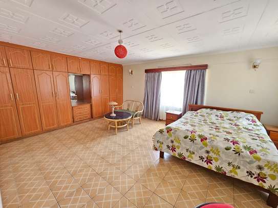 2 Bed House with En Suite in Gigiri image 39