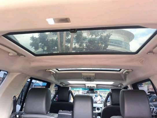 Land Rover Discovery 4 HSE 2010 facelifted SUNROOF image 8