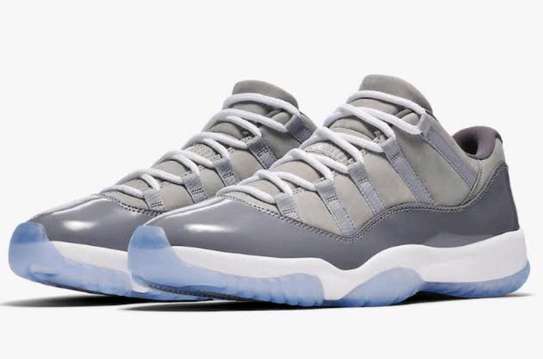Retro 11 low cut best sale