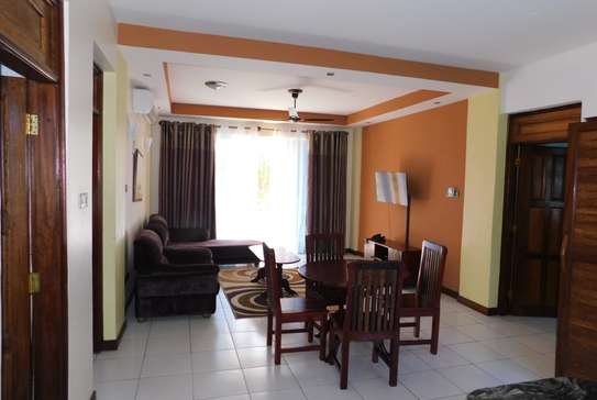 Serviced 2 Bed Apartment with En Suite in Bamburi image 4