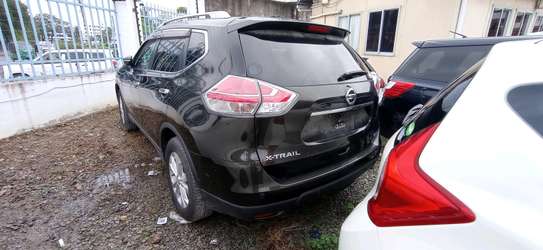 NISSAN XTRAIL With SUNROOF 7 Seater image 7