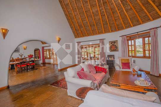 2 Bed House with Garden in Kitengela image 8