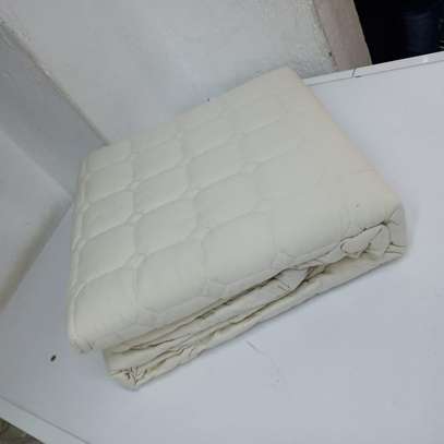 Quilted waterproof matress image 7