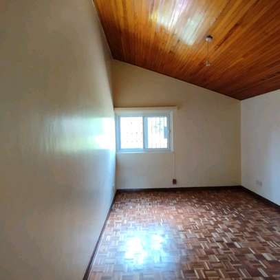 Spacious 5 Bedrooms  Mansionett with Dsq In Kileleshwa image 10