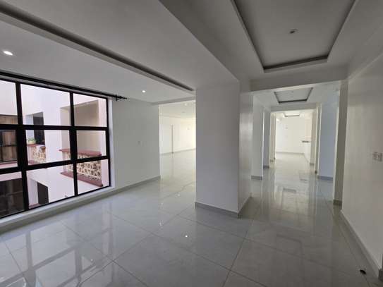 4 Bed Apartment with En Suite in Nyali Area image 18