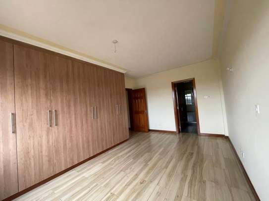 2 Bed Apartment with En Suite in Rhapta Road image 12