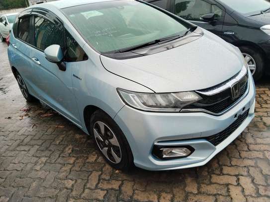 Honda fit hybrid on sale image 3