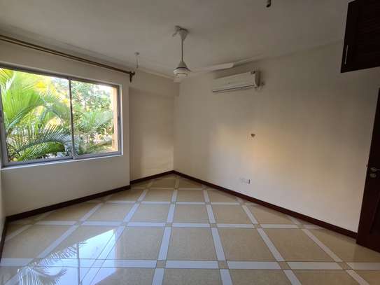 3 Bed Apartment with En Suite in Nyali Area image 14