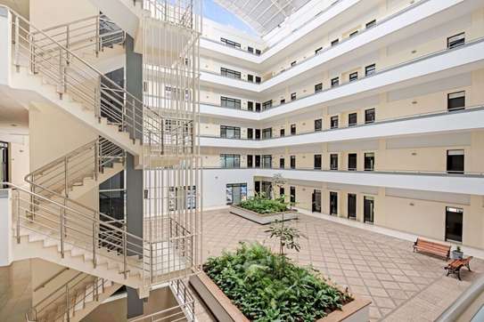13,402 ft² Office with Parking in Kilimani image 1