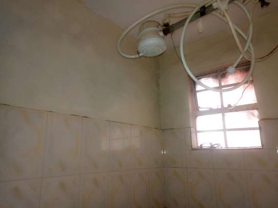 AVAILABLE TWO BEDROOM MASTER ENSUITE FOR 19K image 8