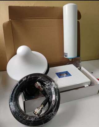 GSM Tri-band 4G Signal Booster/Repeater. image 1