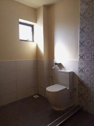 4 Bed Apartment with En Suite at Beach Road image 3