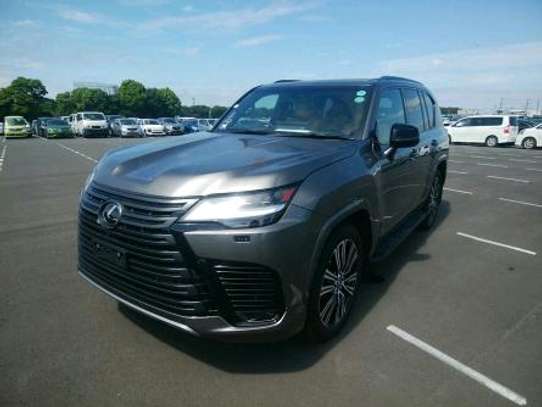 2022 Lexus LX600 image 10