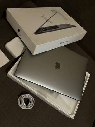 MacBook Pro 15-inch 2019 (Open Box) image 3