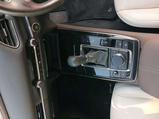 Sparkling Mazda CX-30 image 7