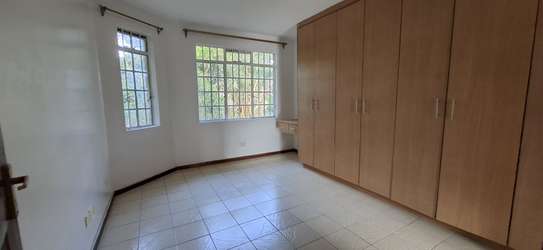 4 Bed Townhouse with Garden in Spring Valley image 4