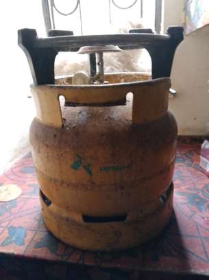 Hashi Gas cylinder 6kg with regulator image 3