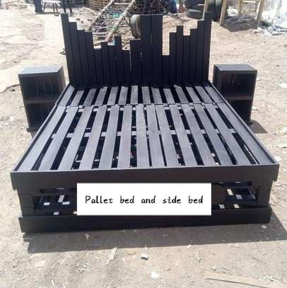 Queen Size Pallets Beds image 1