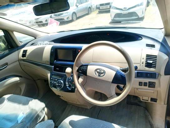 Toyota Estima earial 2015 image 3