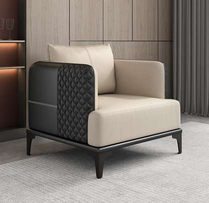 High Quality Modern Executive Leather 5 Seater Office Sofas image 7