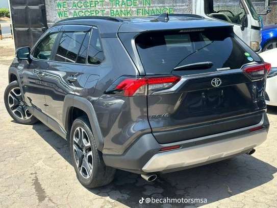 Rav4 Sunroof Grey 2019 4x4 image 6