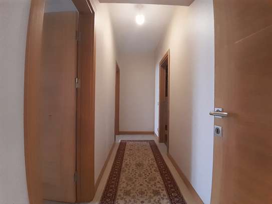 3 Bed Apartment with En Suite in Kileleshwa image 7