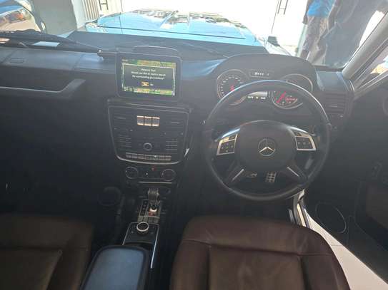 Mercedes Benz G350d image 6