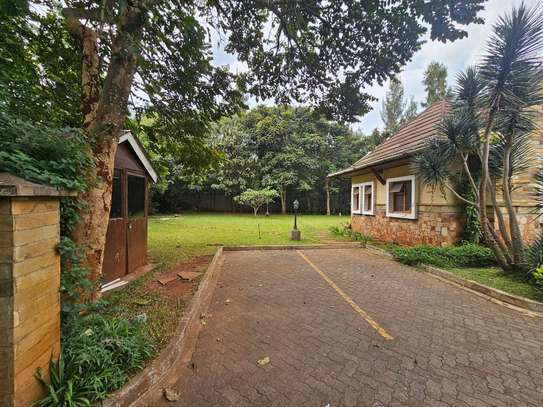 4 Bed House with En Suite in Runda image 2