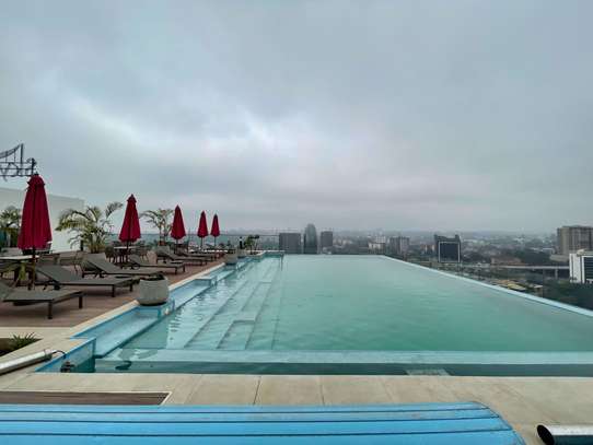 2 Bed Apartment with En Suite in Westlands Area image 2