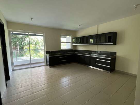 4 Bed Apartment with En Suite at General Mathenge image 1