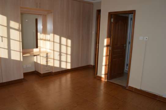 3 Bed Villa with En Suite at Edenville Estate Phase One image 9