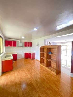 6 Bed Apartment with En Suite in Lavington image 13