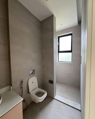 5 Bed Townhouse with En Suite at Manyani East image 8