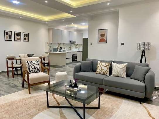 Serviced 1 Bed Apartment with En Suite in Brookside image 2