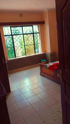 4 bedroom available for rent in utawala image 2