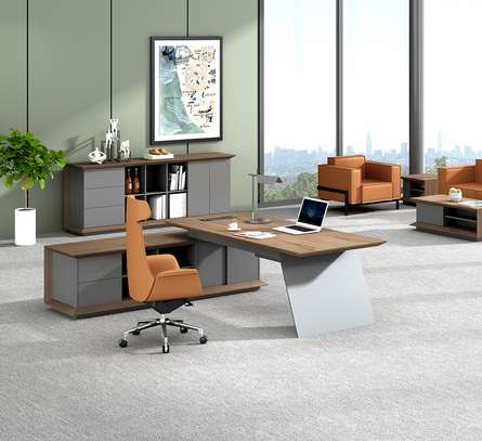 Office Desk : Solid L-Shaped Executive Wood Desk image 5